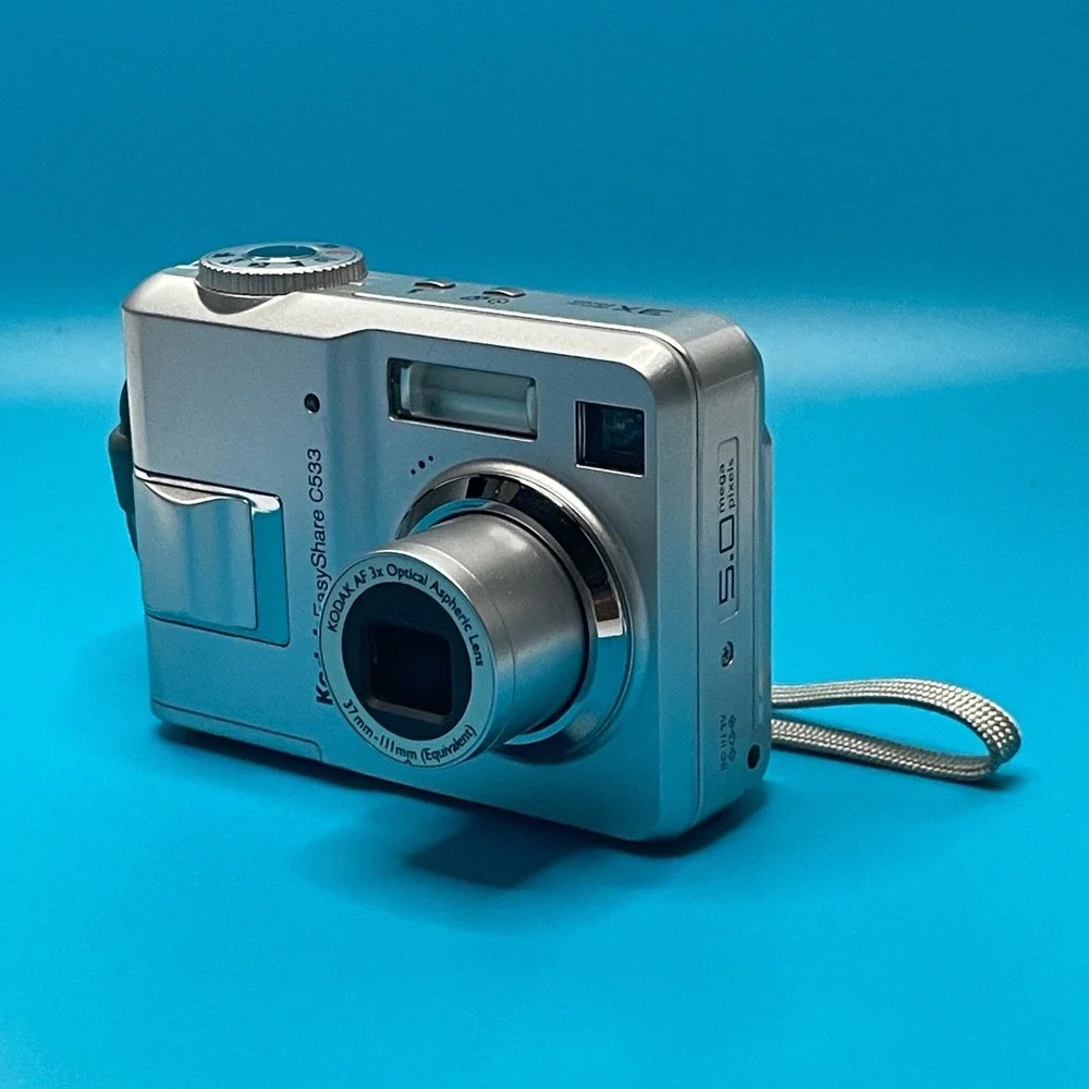 Kodak EasyShare C533 Digital Camera Silver 5.0MP 3x Optical Zoom Y2K Bundle